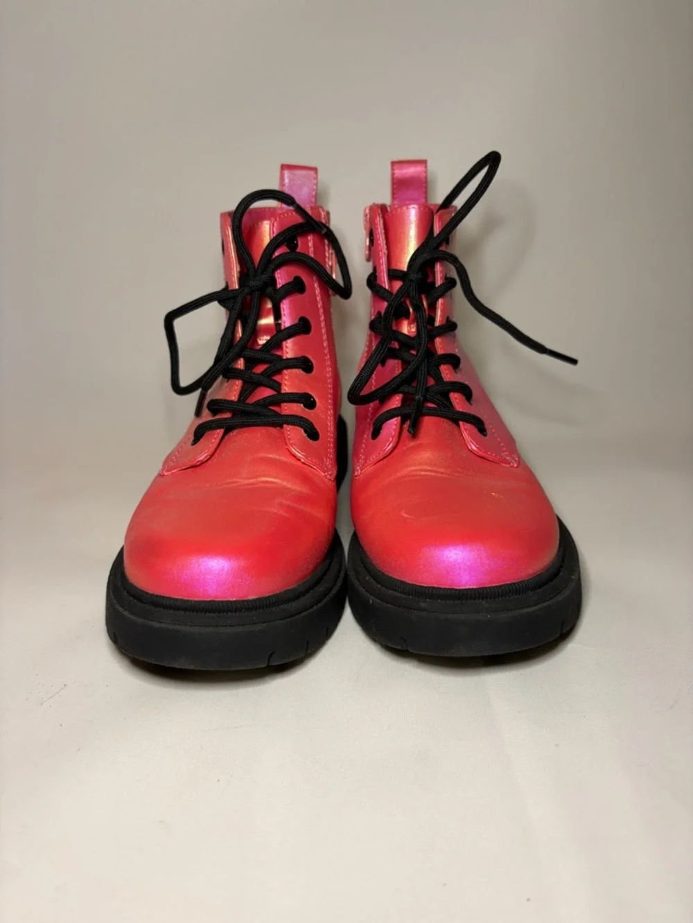 Art‎ Class Kayden Holographic Iridescent Lace-Up Combat Boots Big Kids Size 4